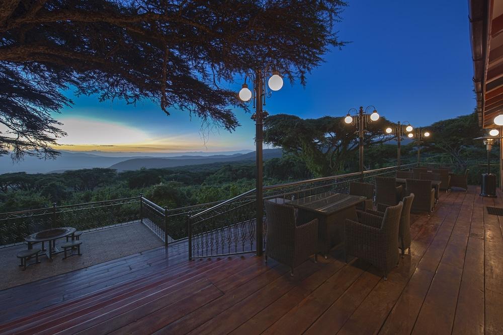 Karibu Camps And Lodges Lions Paw Ngorongoro カラトゥ エクステリア 写真