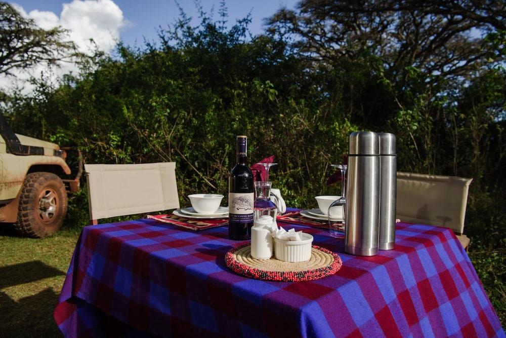 Karibu Camps And Lodges Lions Paw Ngorongoro カラトゥ エクステリア 写真