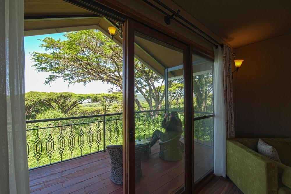 Karibu Camps And Lodges Lions Paw Ngorongoro カラトゥ エクステリア 写真