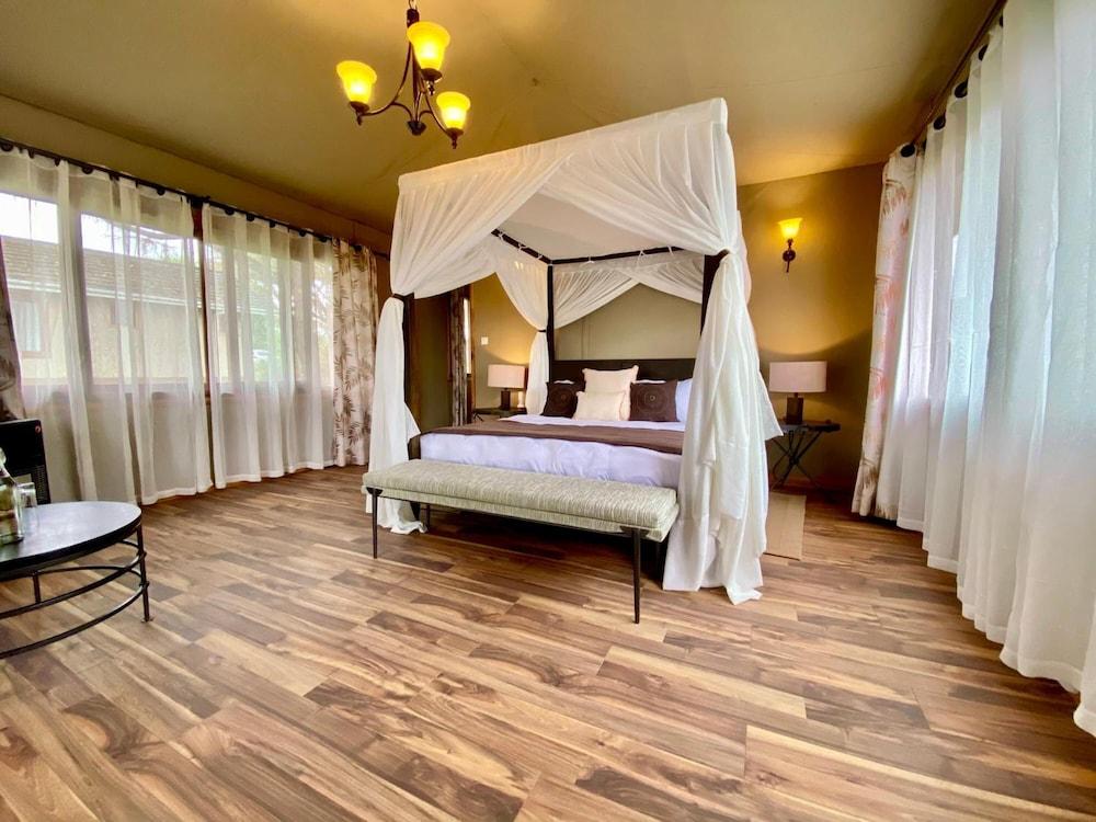 Karibu Camps And Lodges Lions Paw Ngorongoro カラトゥ エクステリア 写真